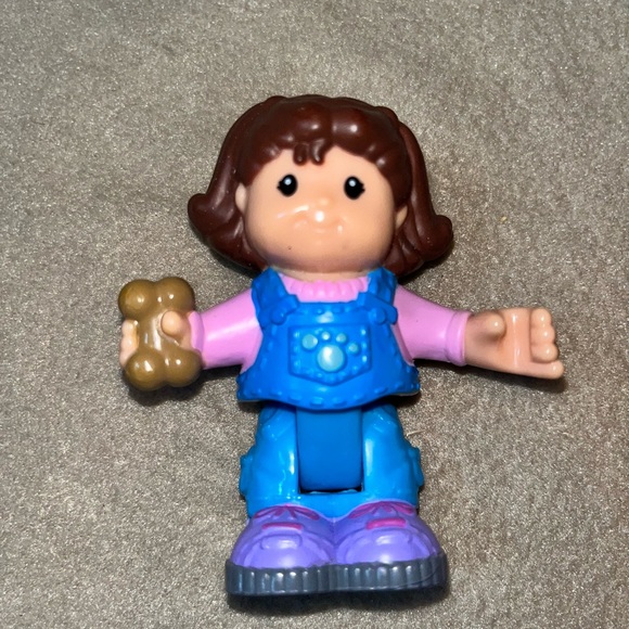 Little People Mia Posable Bendable 3" Figure - Picture 1 of 5